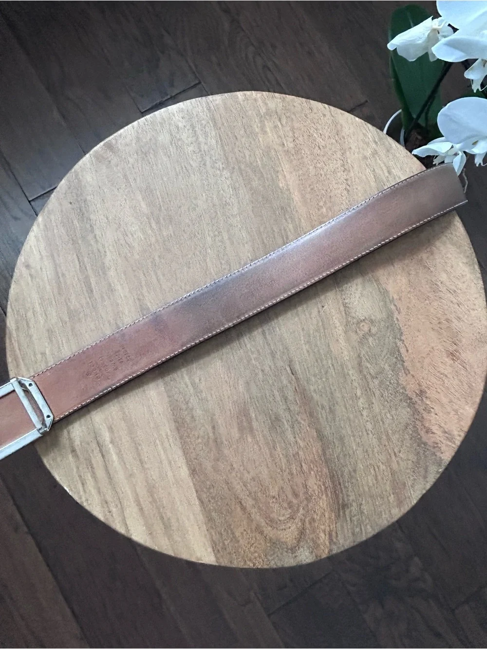 Gucci Black Leather Belt Strap with Embossed Logo Stamping